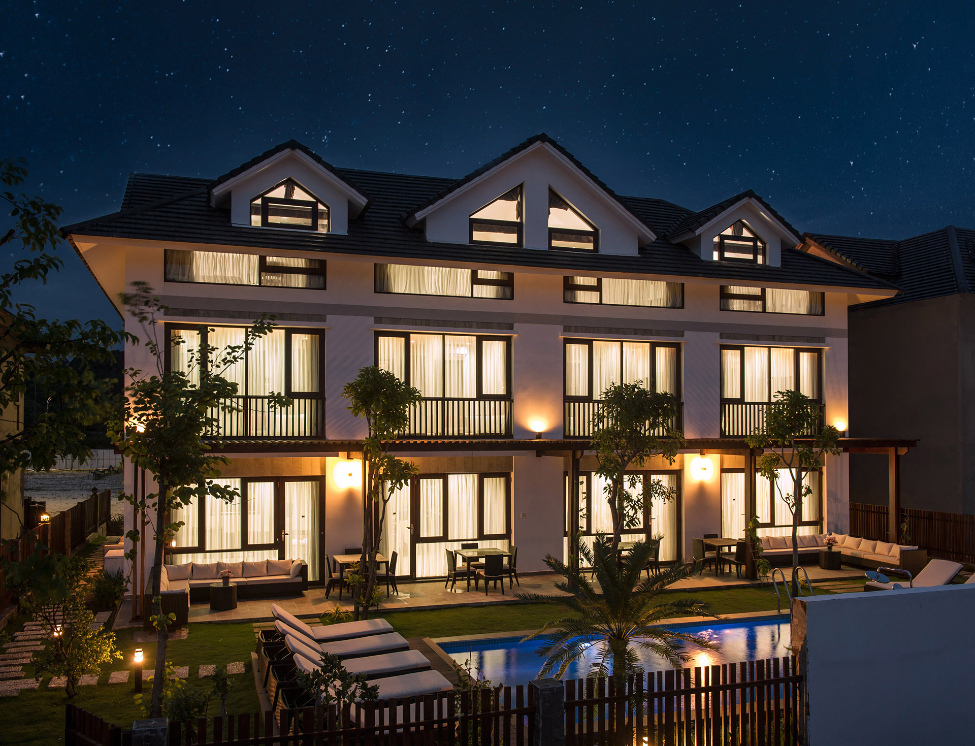 biet-thu-bien-phu-quoc204 Biệt Thự Thiết Kế Độc Đáo Sò Villa