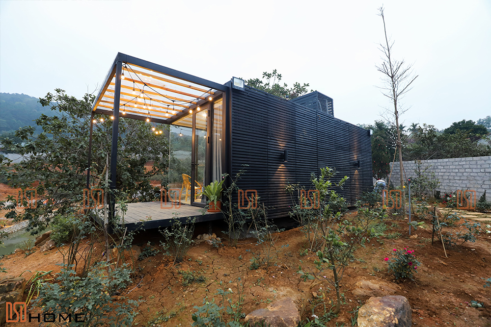 khong-gian-ben-ngoai