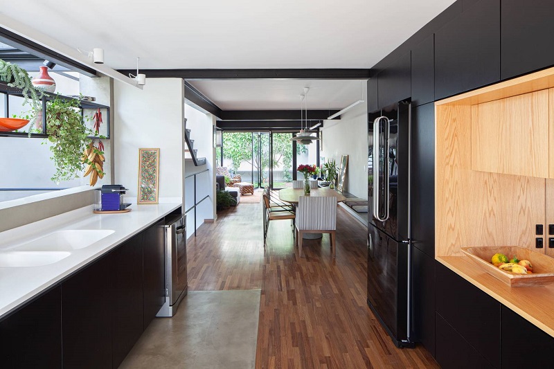 mau-nha-kinh-1-tang-dep9 Phòng bếp thông minh và tiện nghi