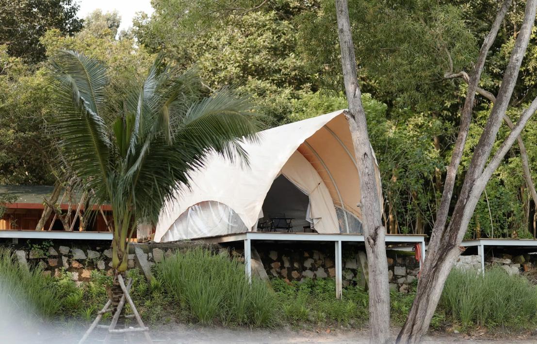 The Leaf Cafe & Glamping
