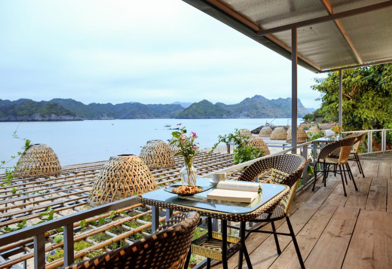 resort-cat-ba2021 Lạc Vào TOP 12 Resort Cát Bà View Đẹp Hút Hồn Du Khách