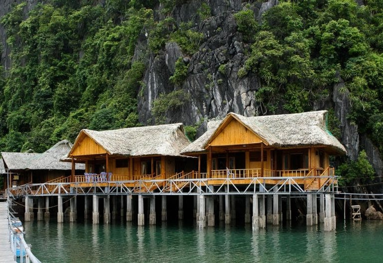 resort-cat-ba203 Lạc Vào TOP 12 Resort Cát Bà View Đẹp Hút Hồn Du Khách