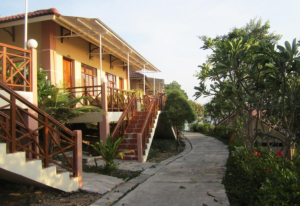 Top 5 Resort Hà Tiên View Biển Mũi Nai Đẹp Nhất 2025