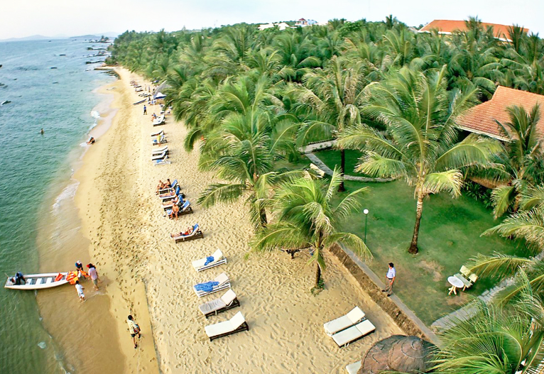 Top 10 Những Resort Hồ Cốc Đẹp Mê Hồn 2023